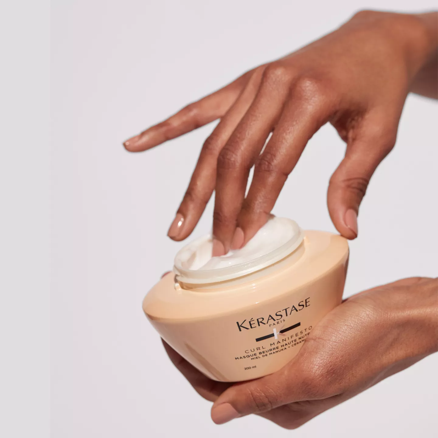 Интенсивная маска для питания очень кучерявых волос - Kerastase Curl Manifesto Masque Beurre Haute Nutrition Hair Mask